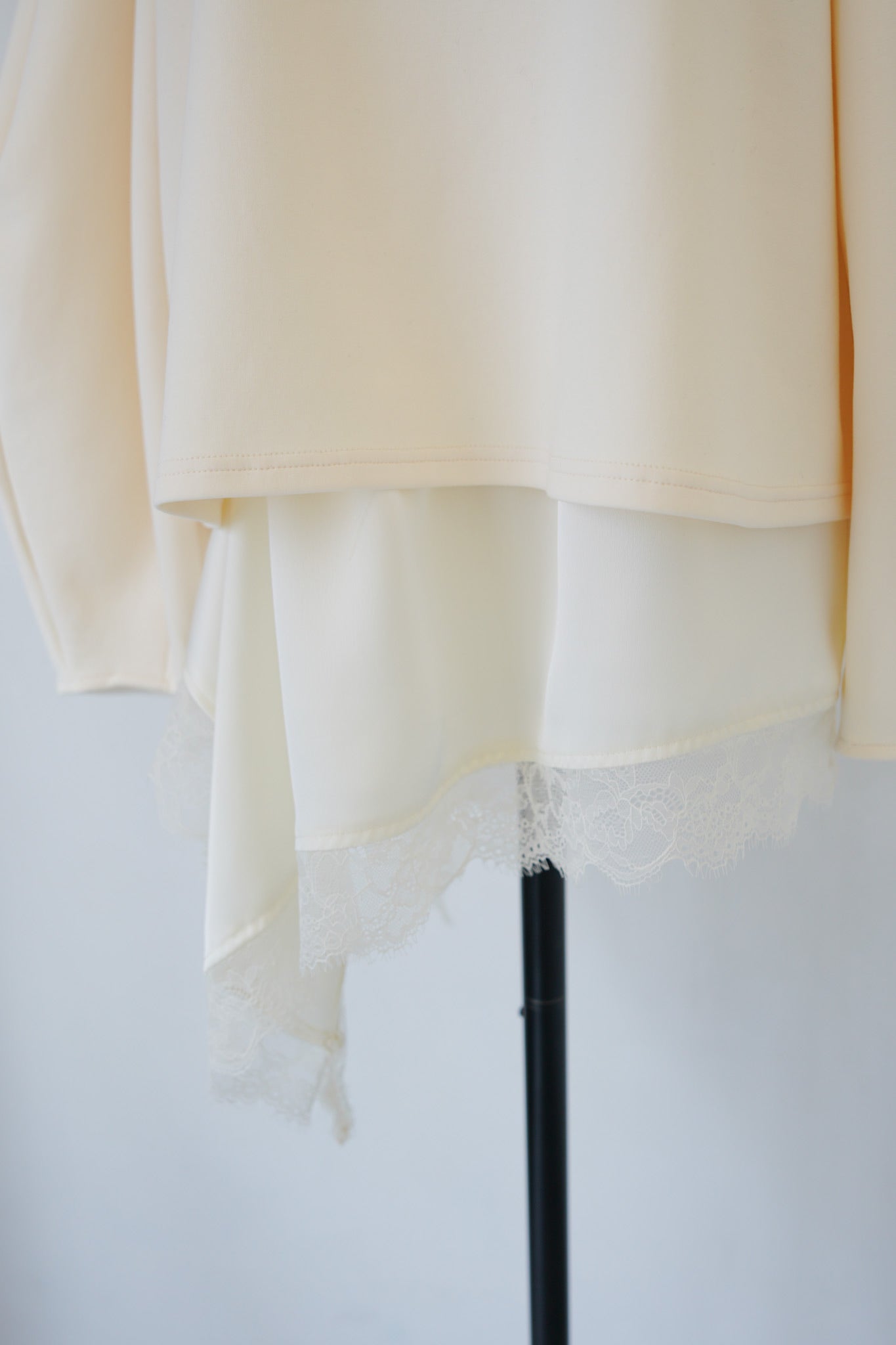 lace hem layered tops – Acka online store