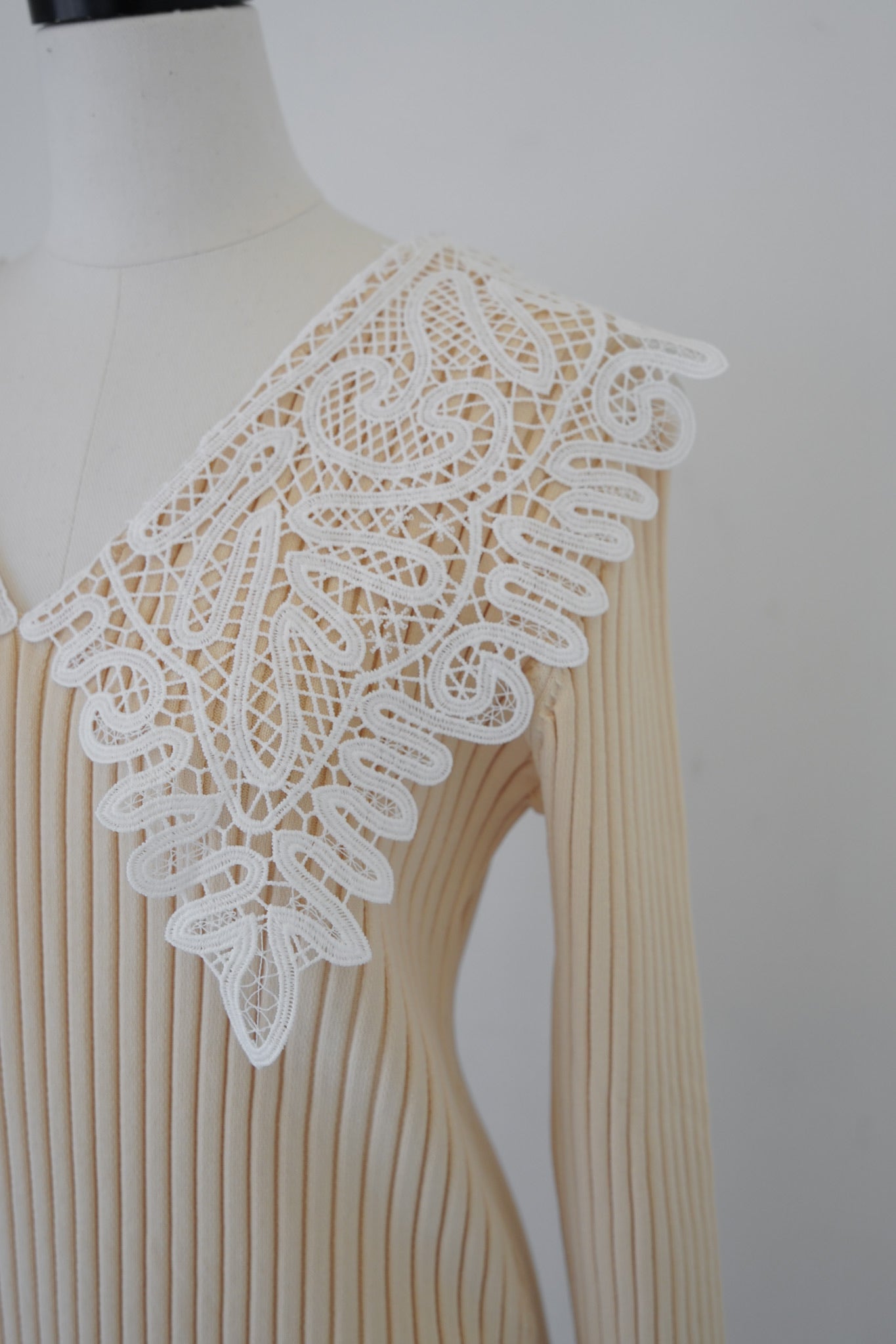 lace collar knit one-piece – Acka online store
