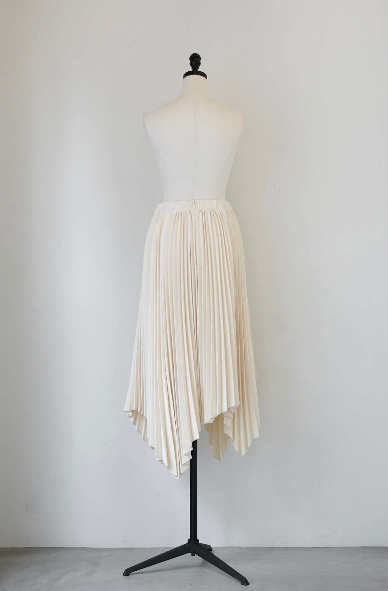 soft pleats skirt
