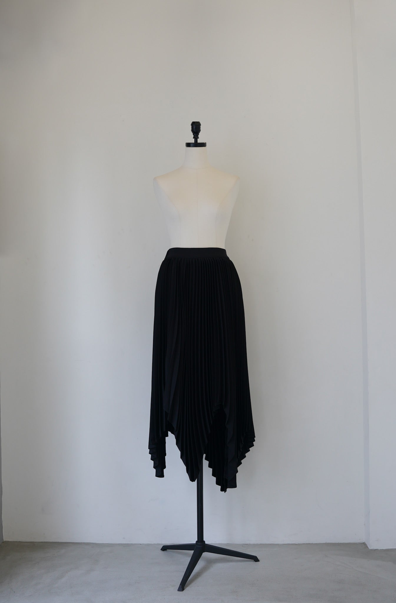 soft pleats skirt