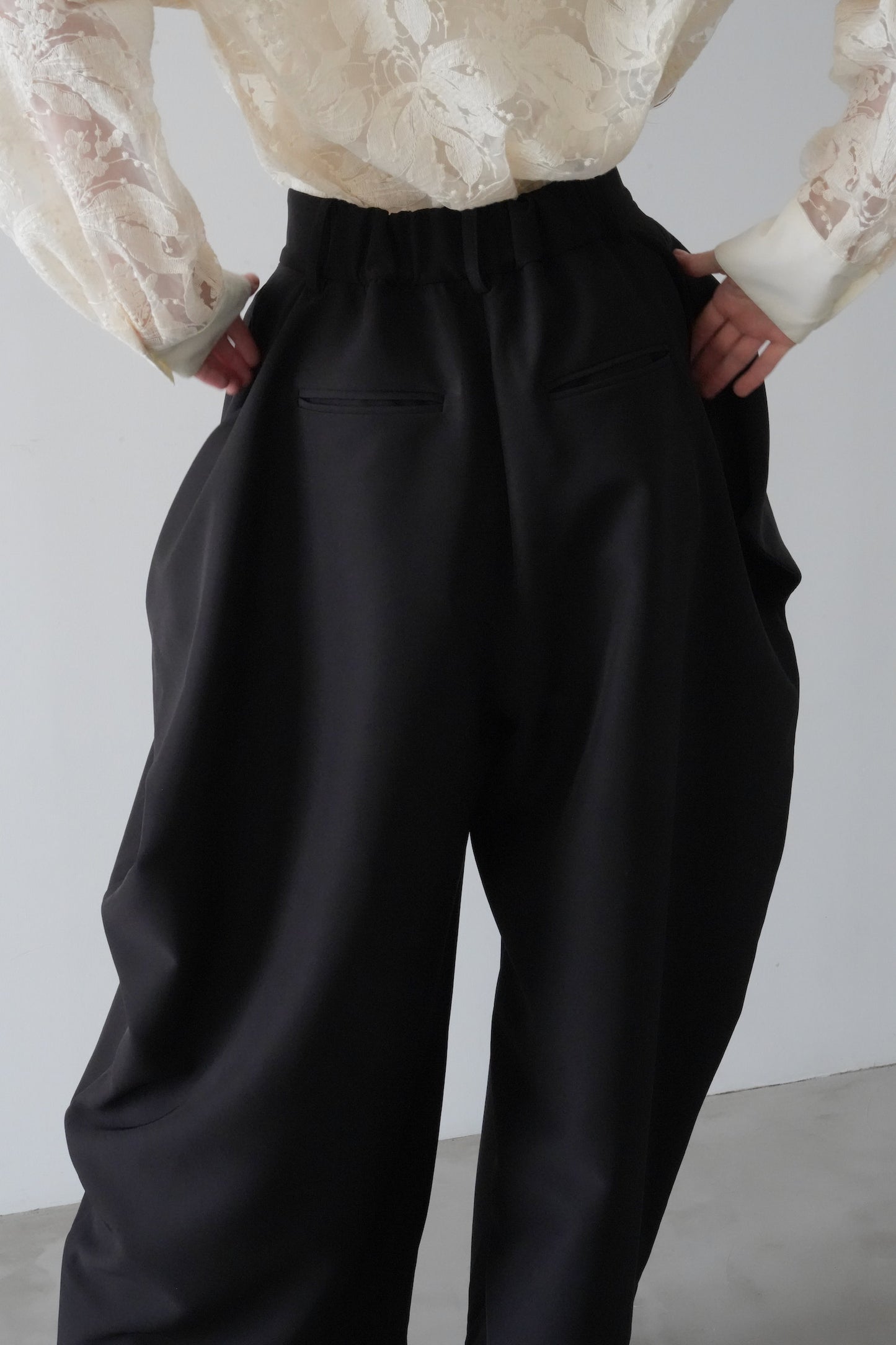 cocoon tuck pants