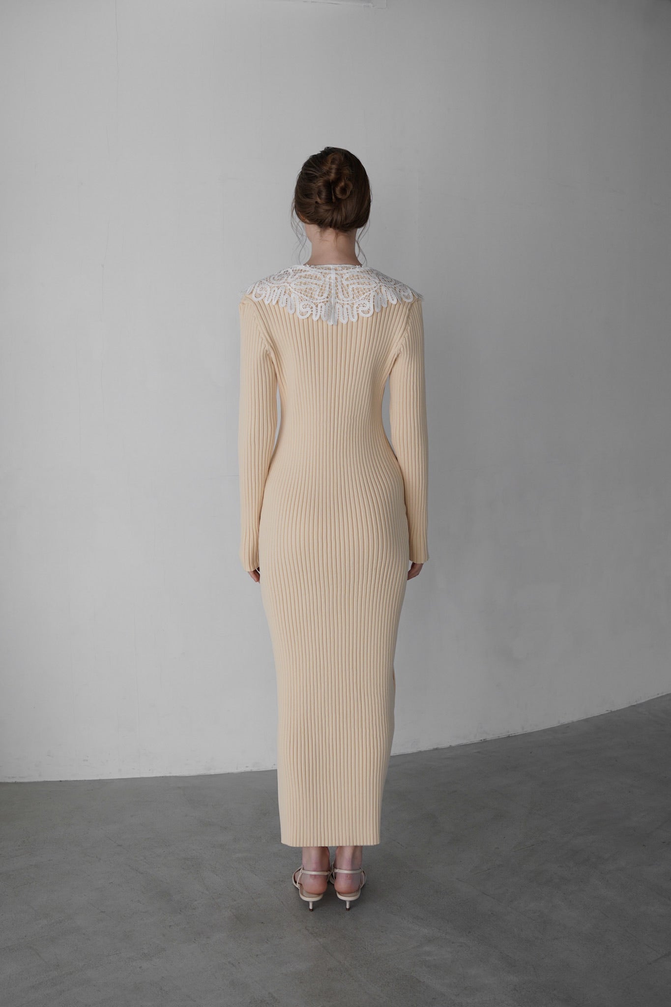 lace collar knit one-piece