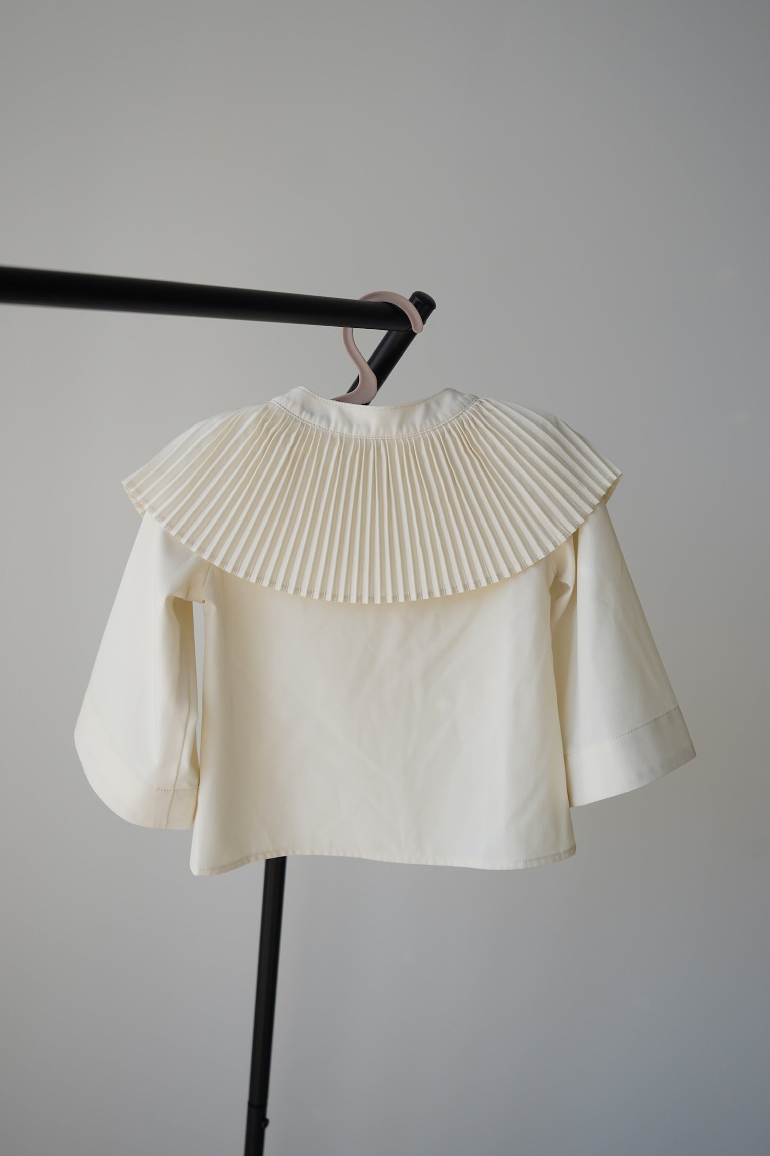 Acka ブラウス　pleats collar blouse pleats collar blouse – Acka online store
