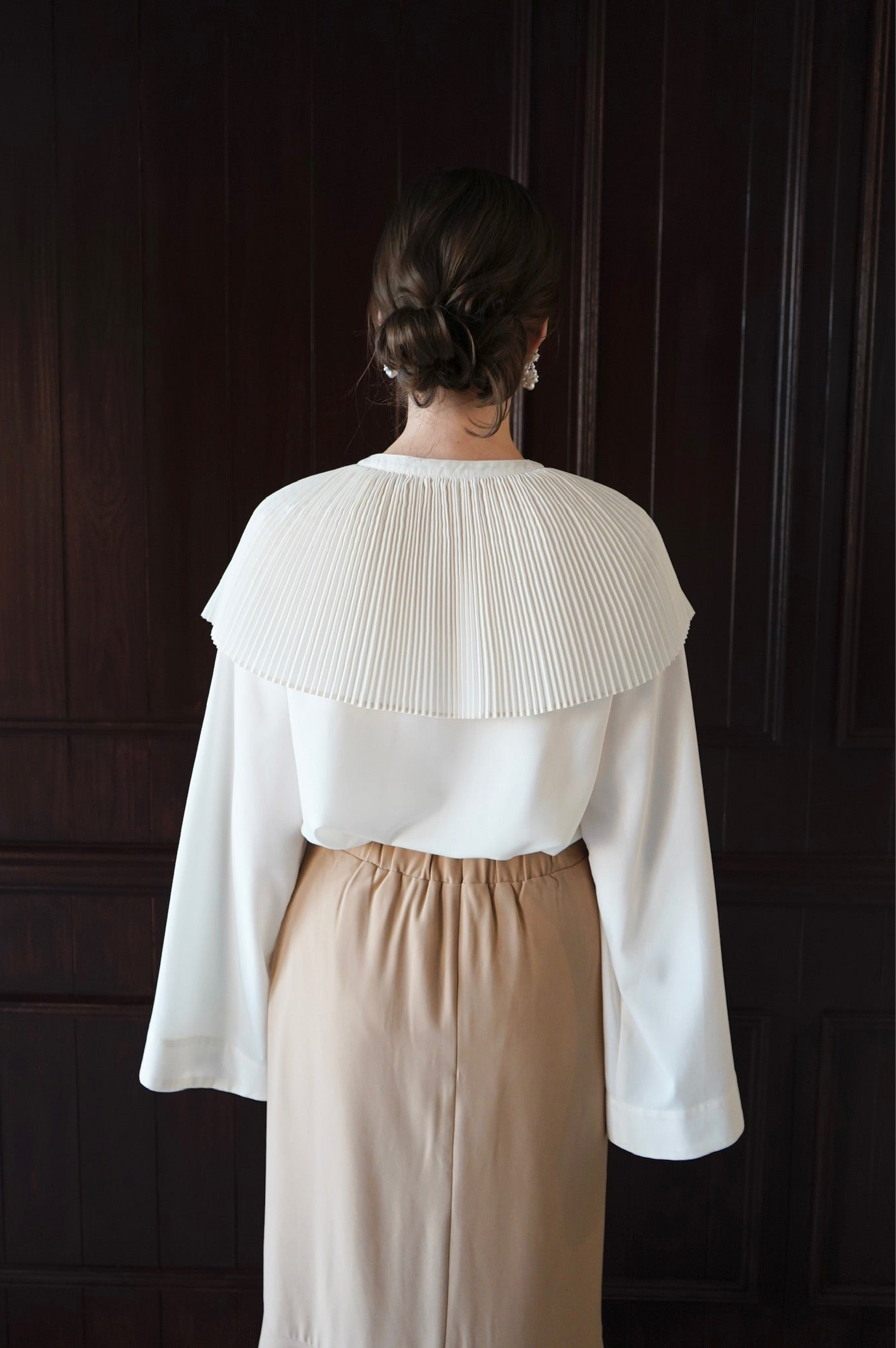 pleats collar blouse