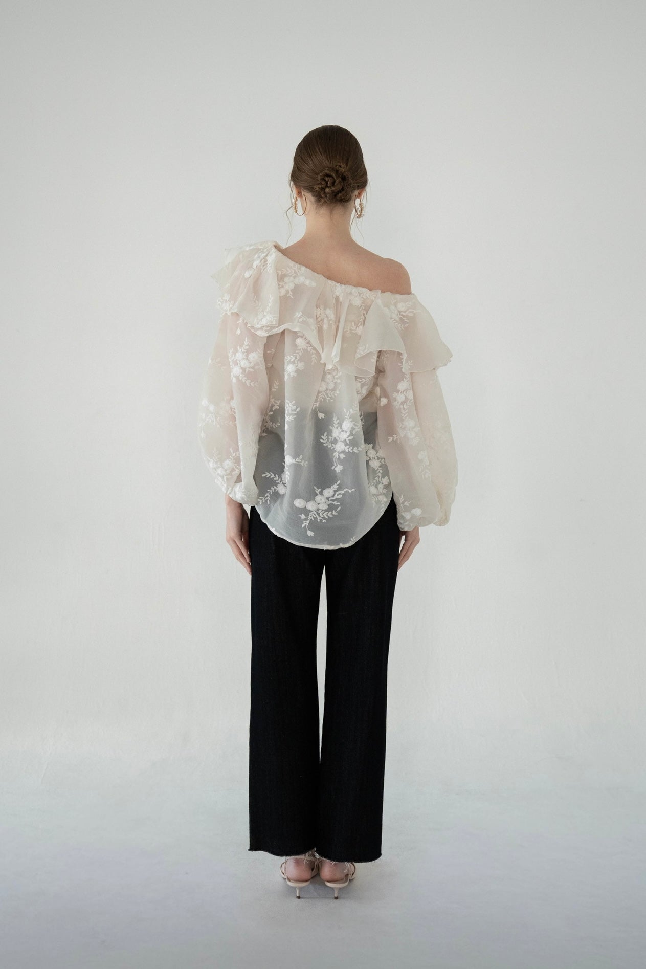 embroidery frill blouse