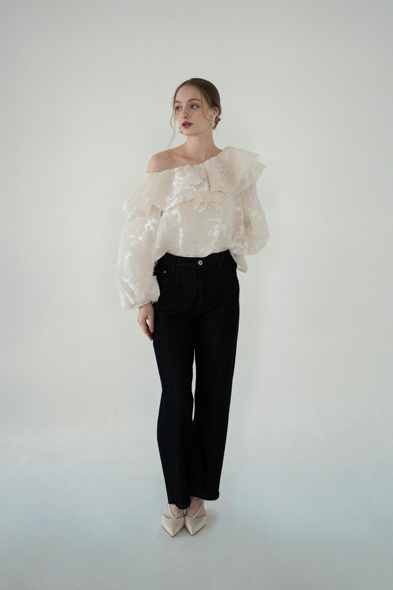 シャツ/ブラウス(長袖/七分) acka embroidery frill blouse embroidery frill blouse – Acka online store