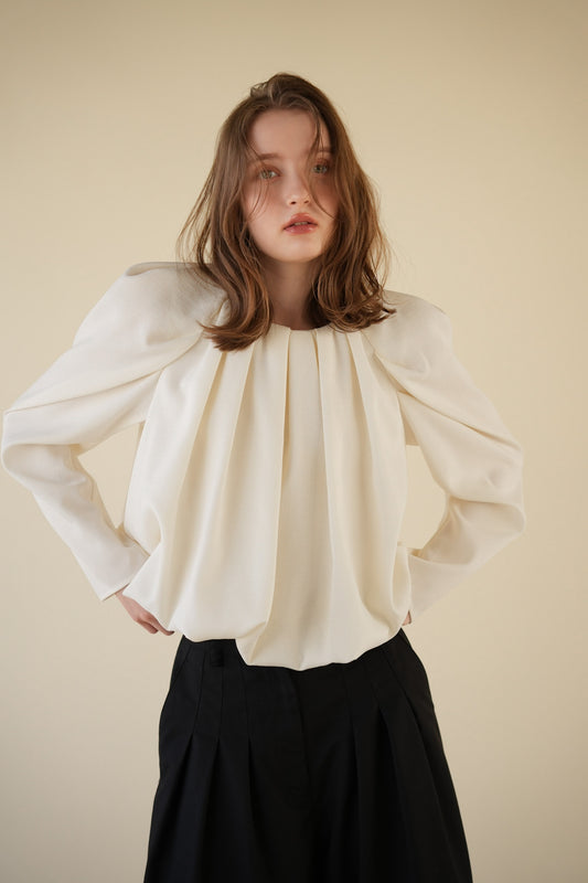 drape puff sleeve tops