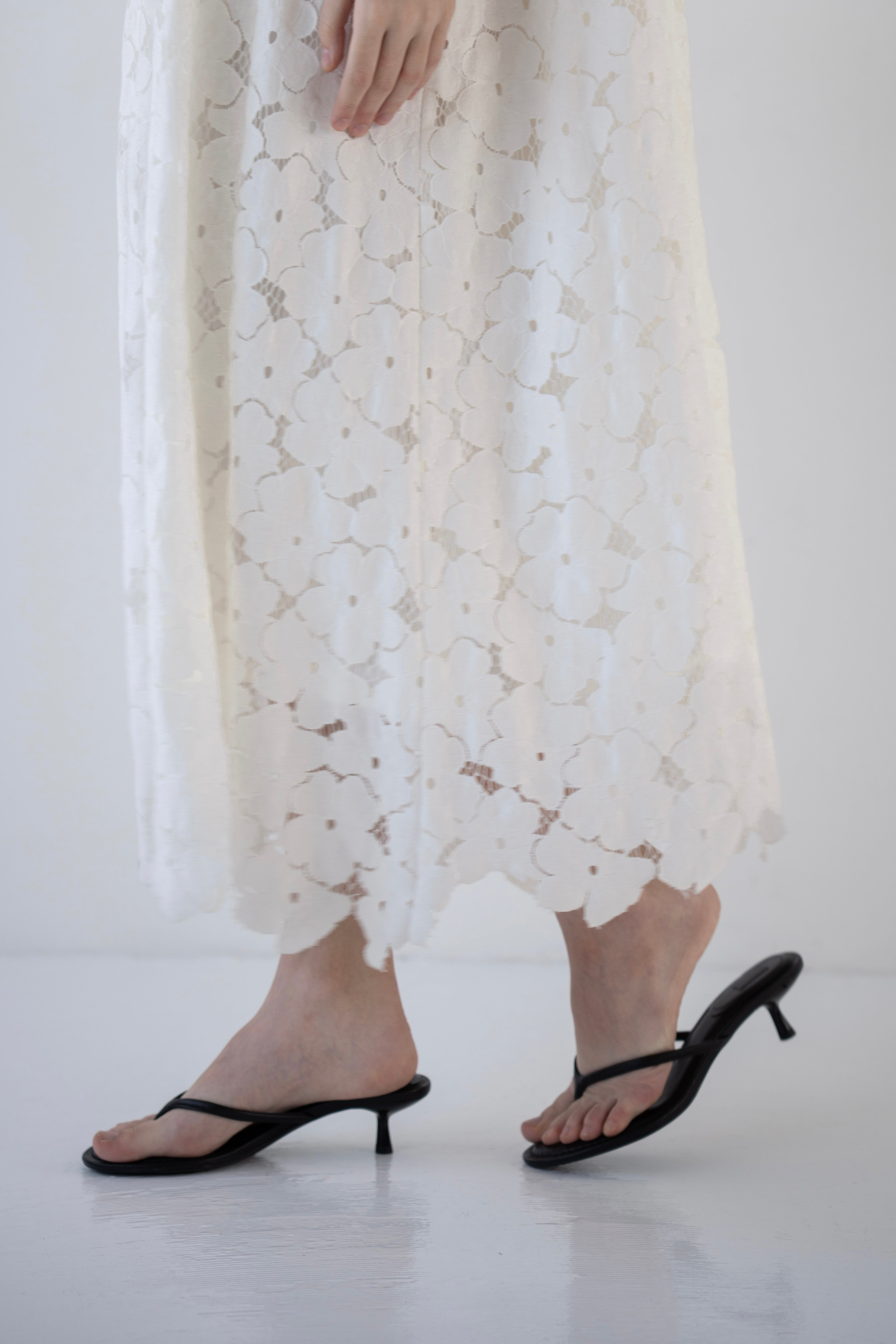 flower lace drape one-piece – Acka online store