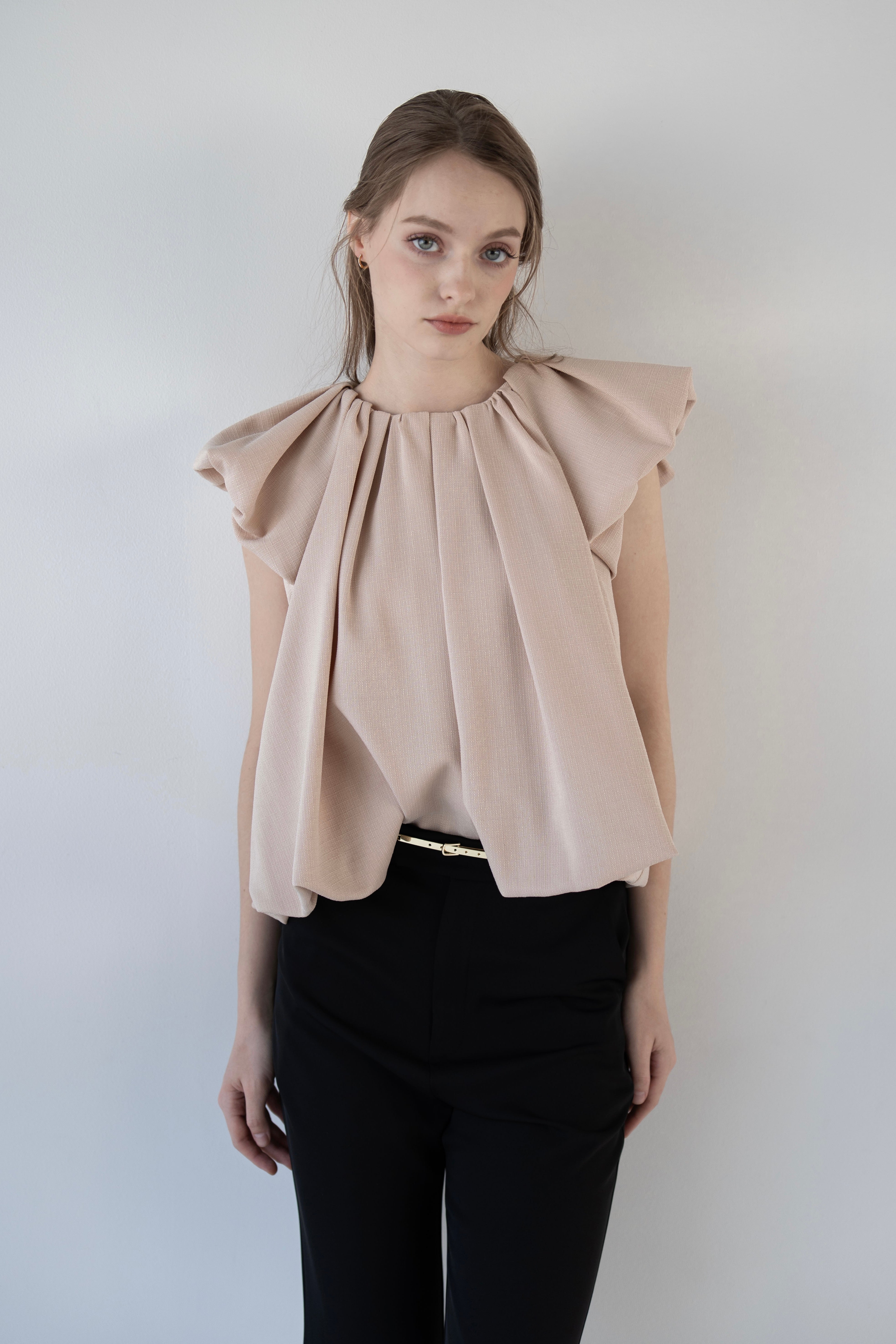 Acka. トップス drape volume tops – Acka online store