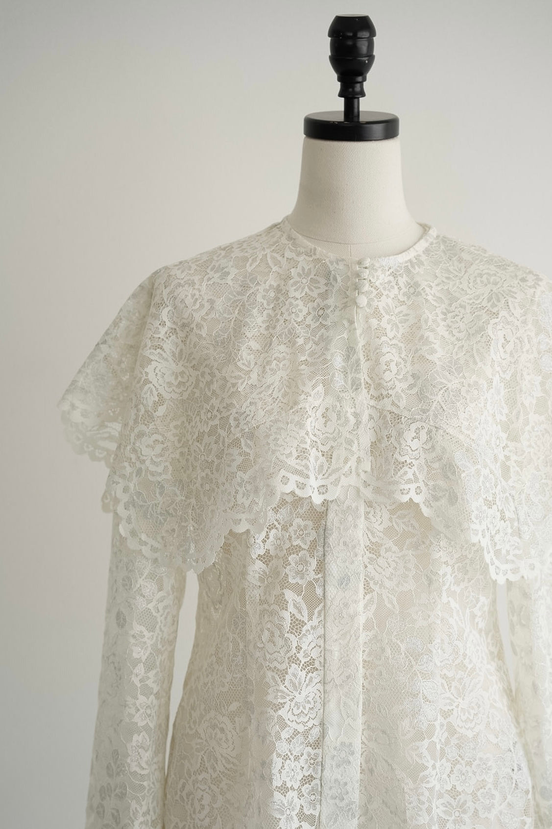 lace cape flare blouse
