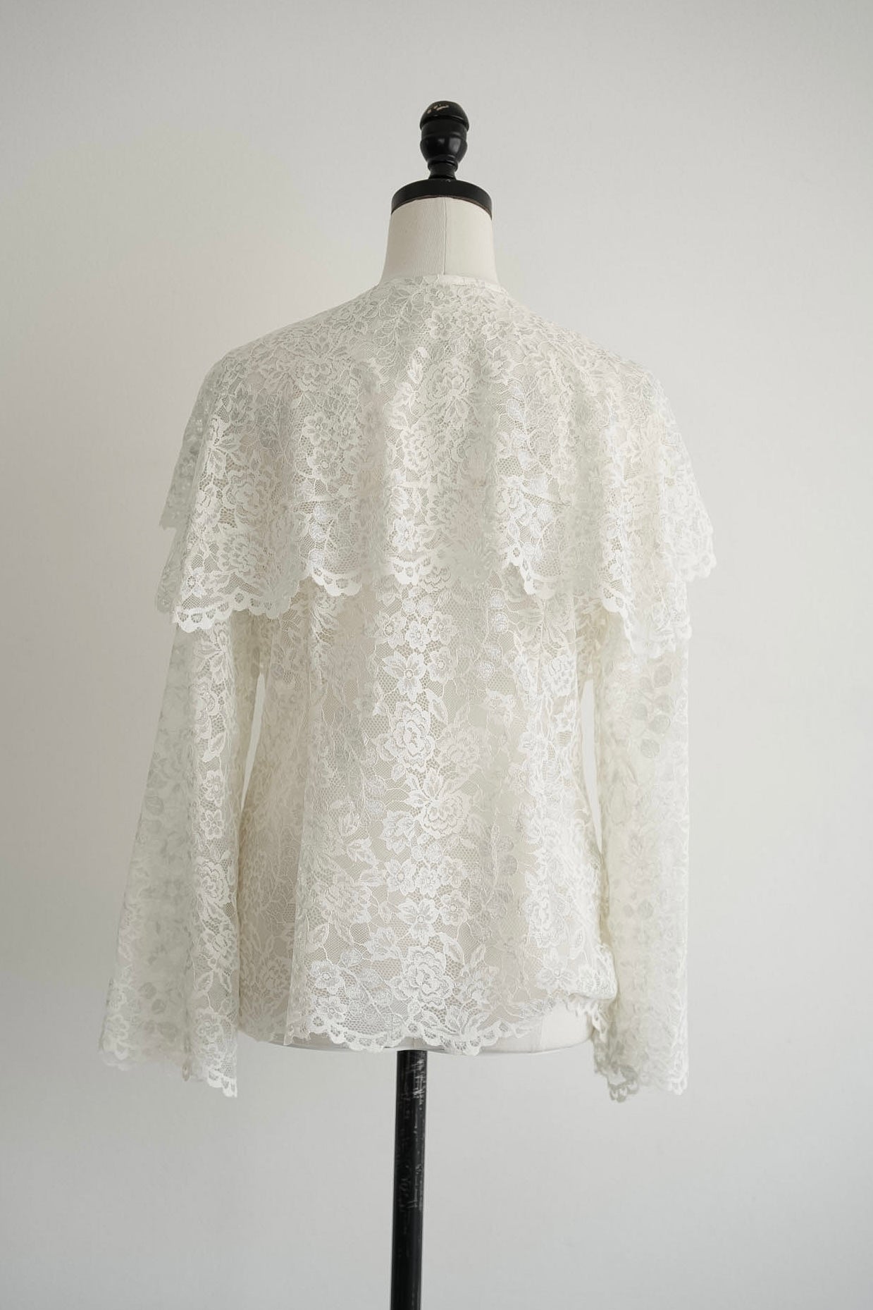 lace cape flare blouse