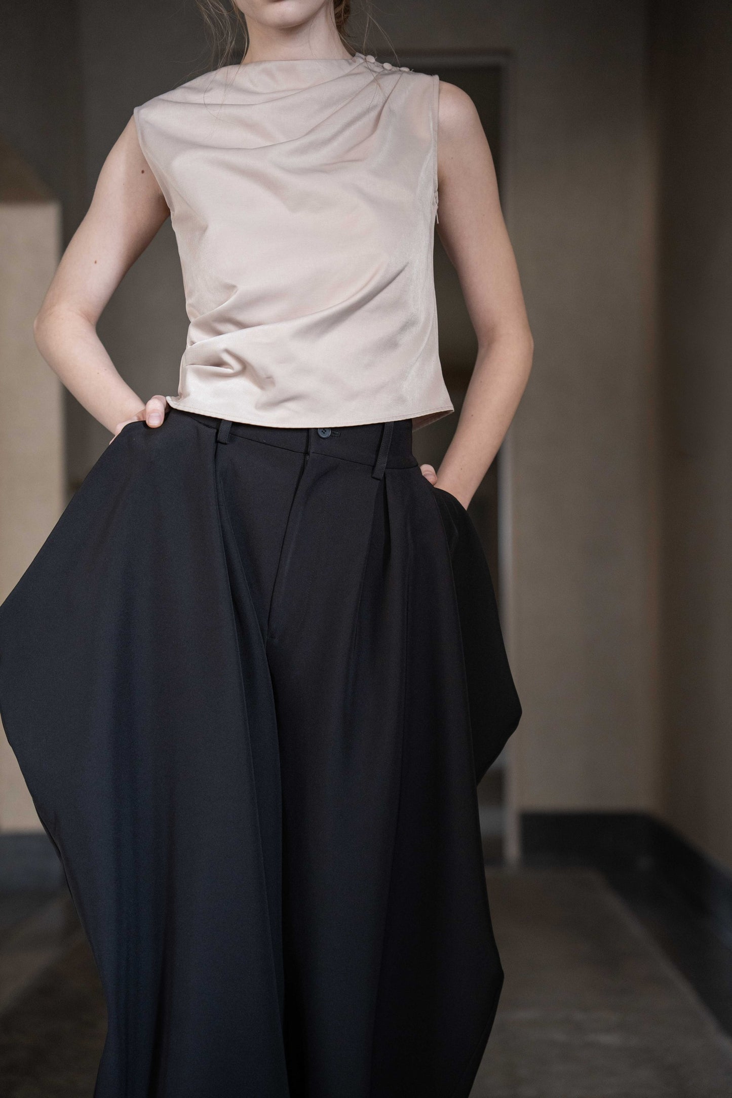 cocoon tuck pants