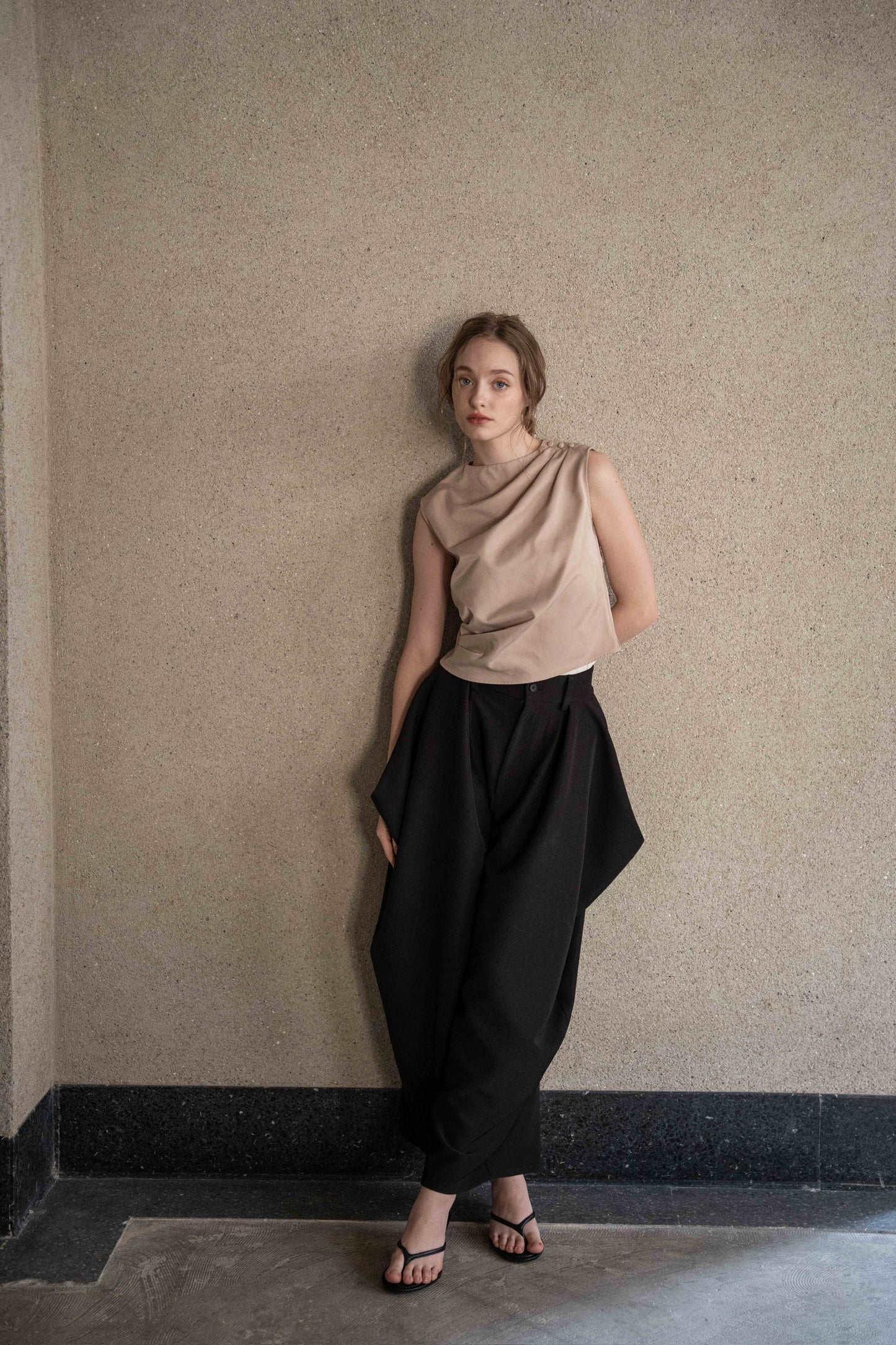 cocoon tuck pants