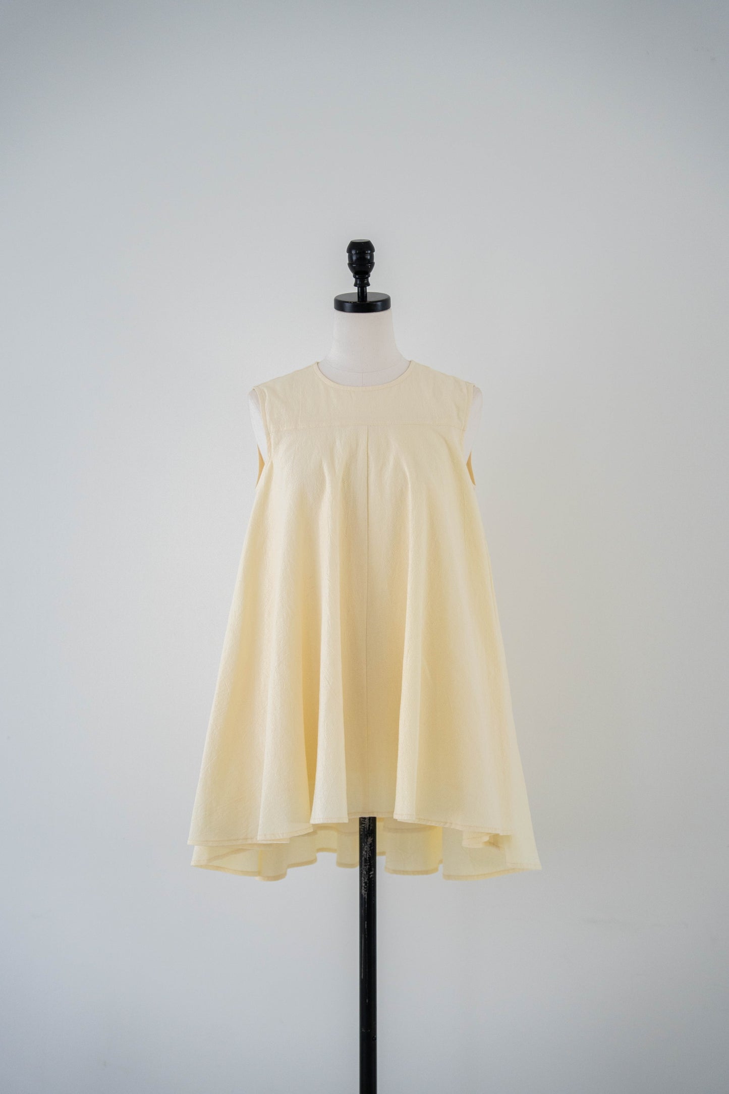 classic lace collar tops