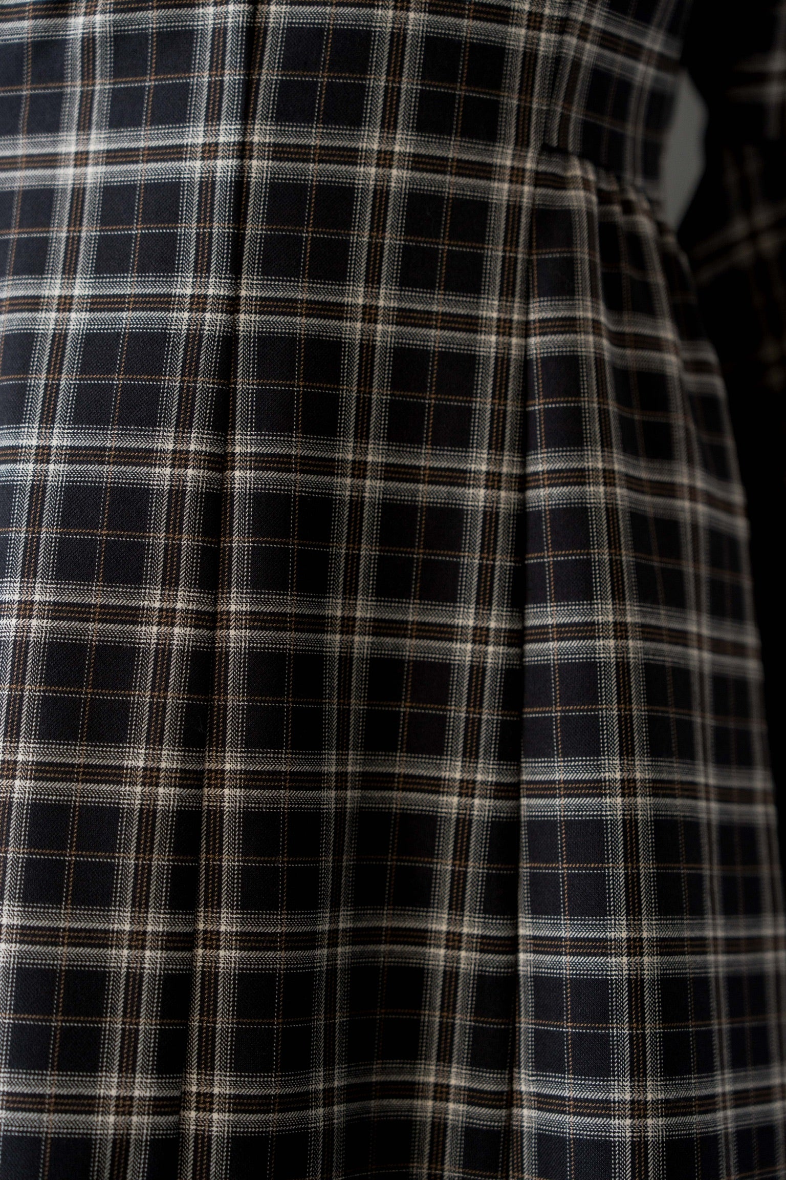 cross tuck check one-piece – Acka online store