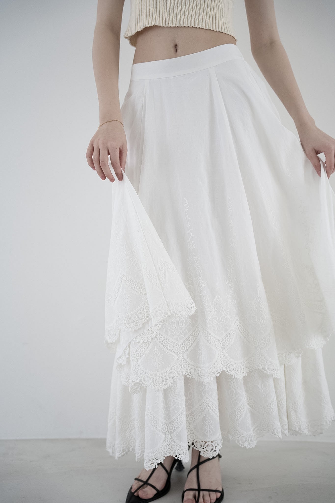 lace tiered volume skirt