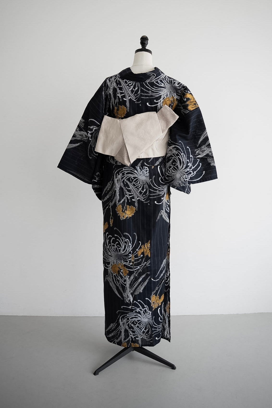 Acka.×utatane] 菖蒲と糸菊 navy 浴衣4set – Acka online store