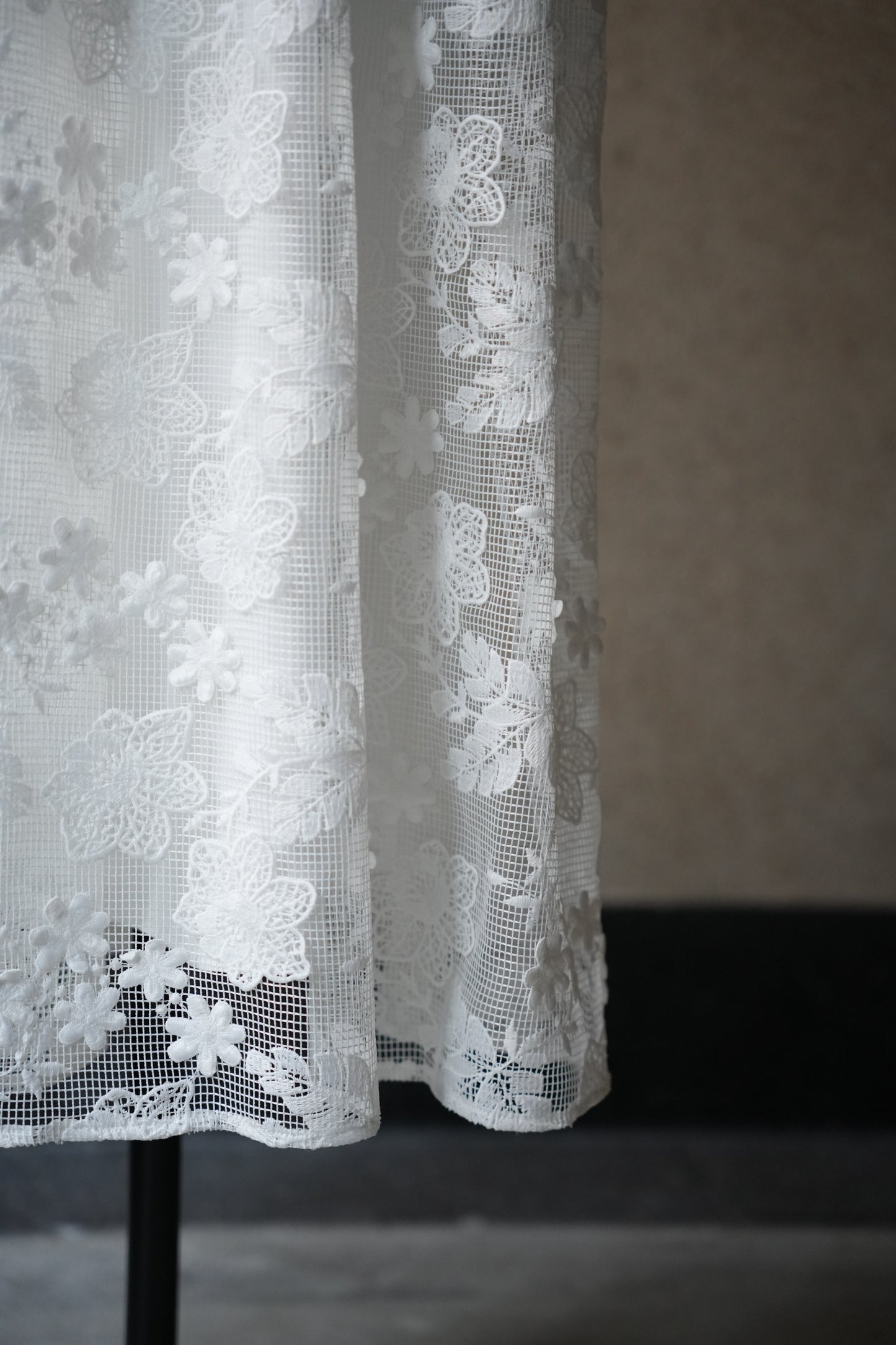 puff sleeve volume one-piece