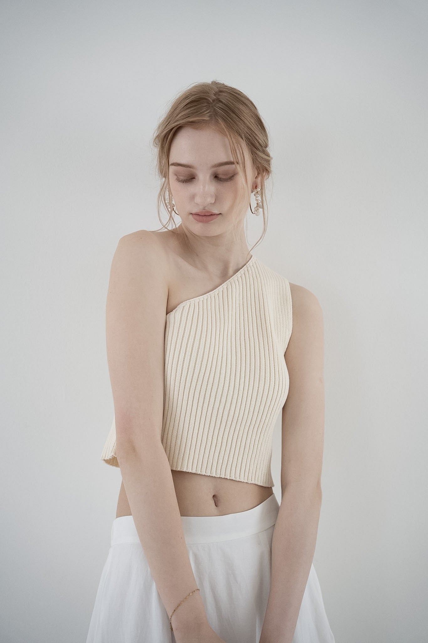 one shoulder rib knit