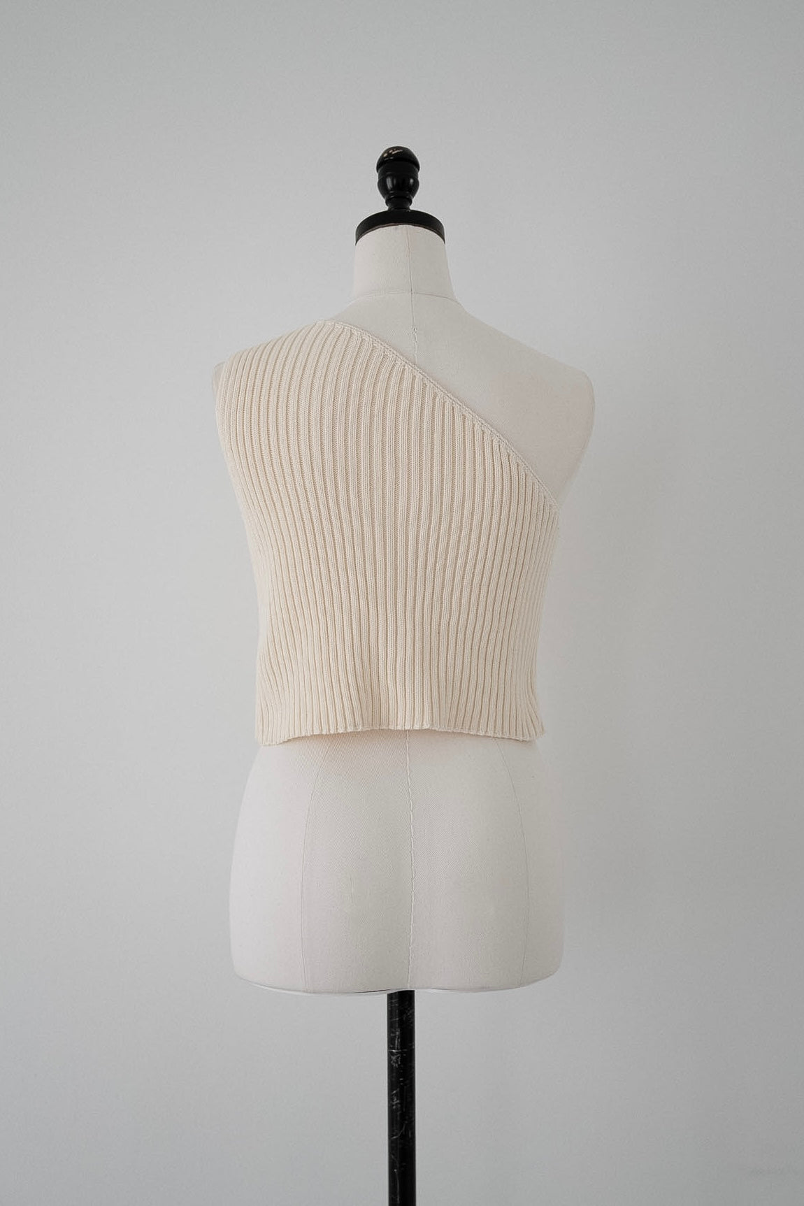 one shoulder rib knit