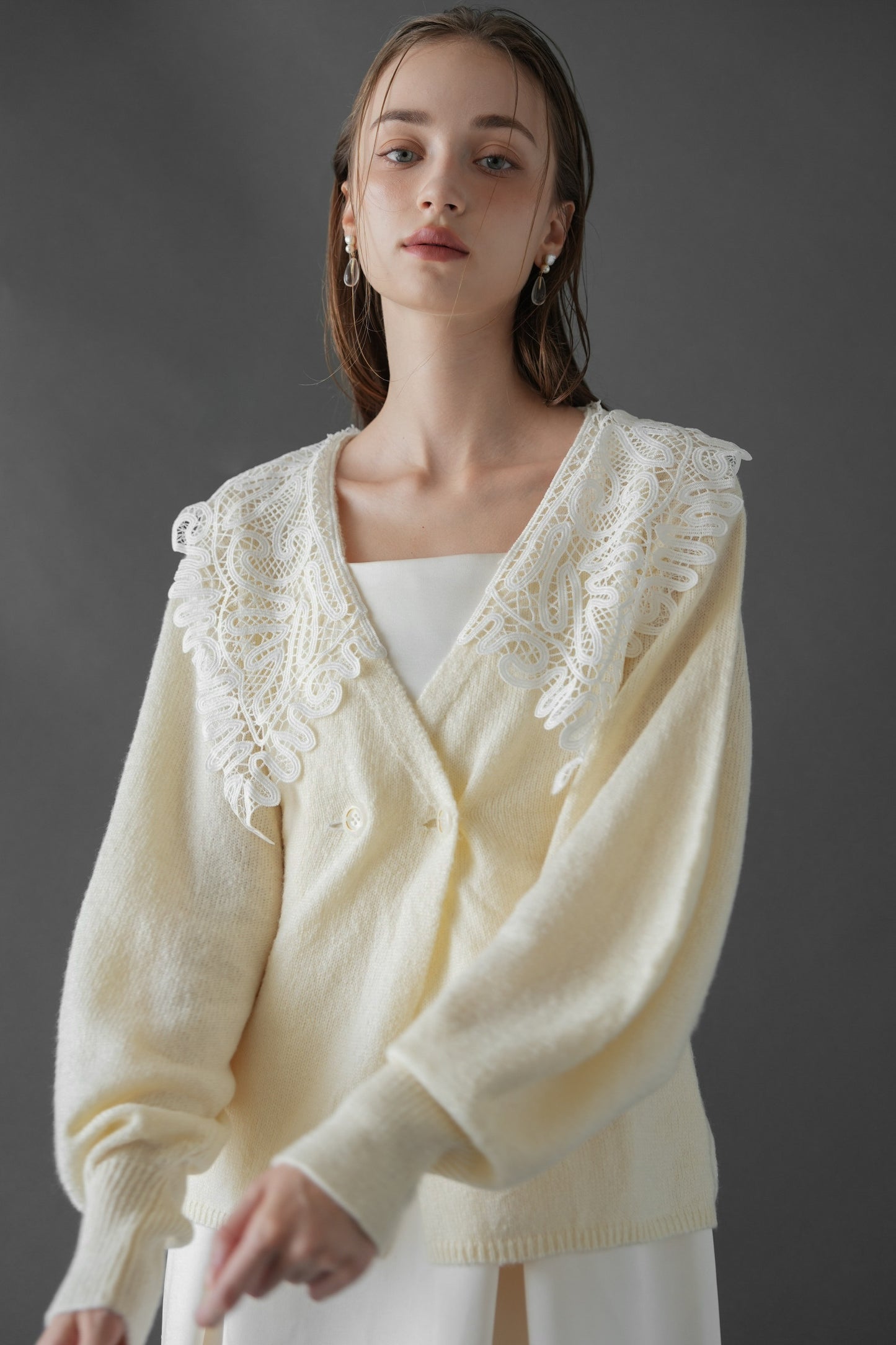lace collar knit cardigan