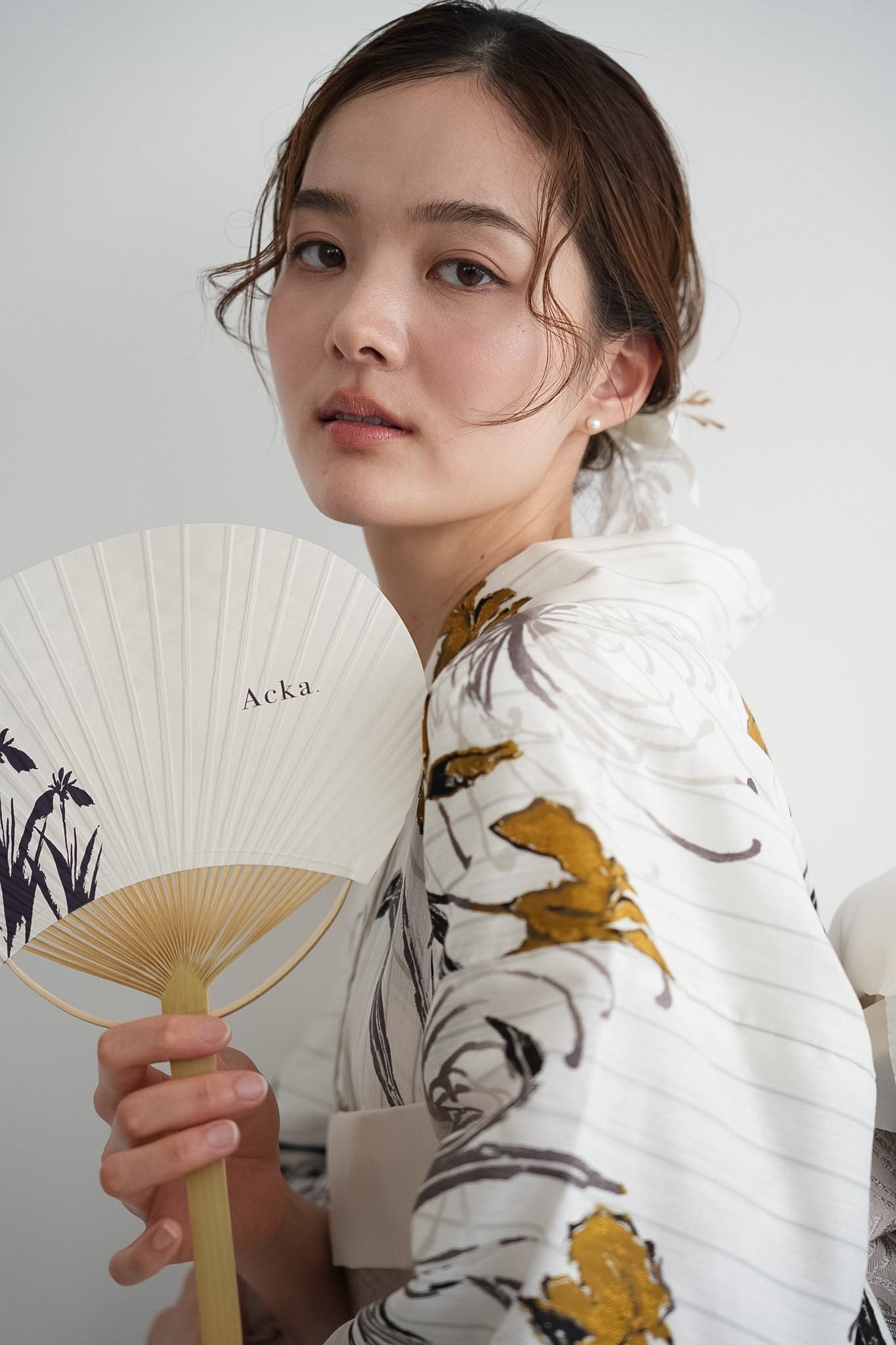m　浴衣セット 菖蒲と糸菊　ホワイト Acka.×utatane] 菖蒲と糸菊 white 浴衣4set – Acka online store