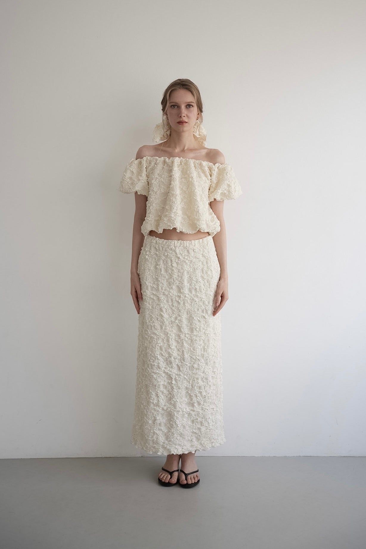 embossed form skirt