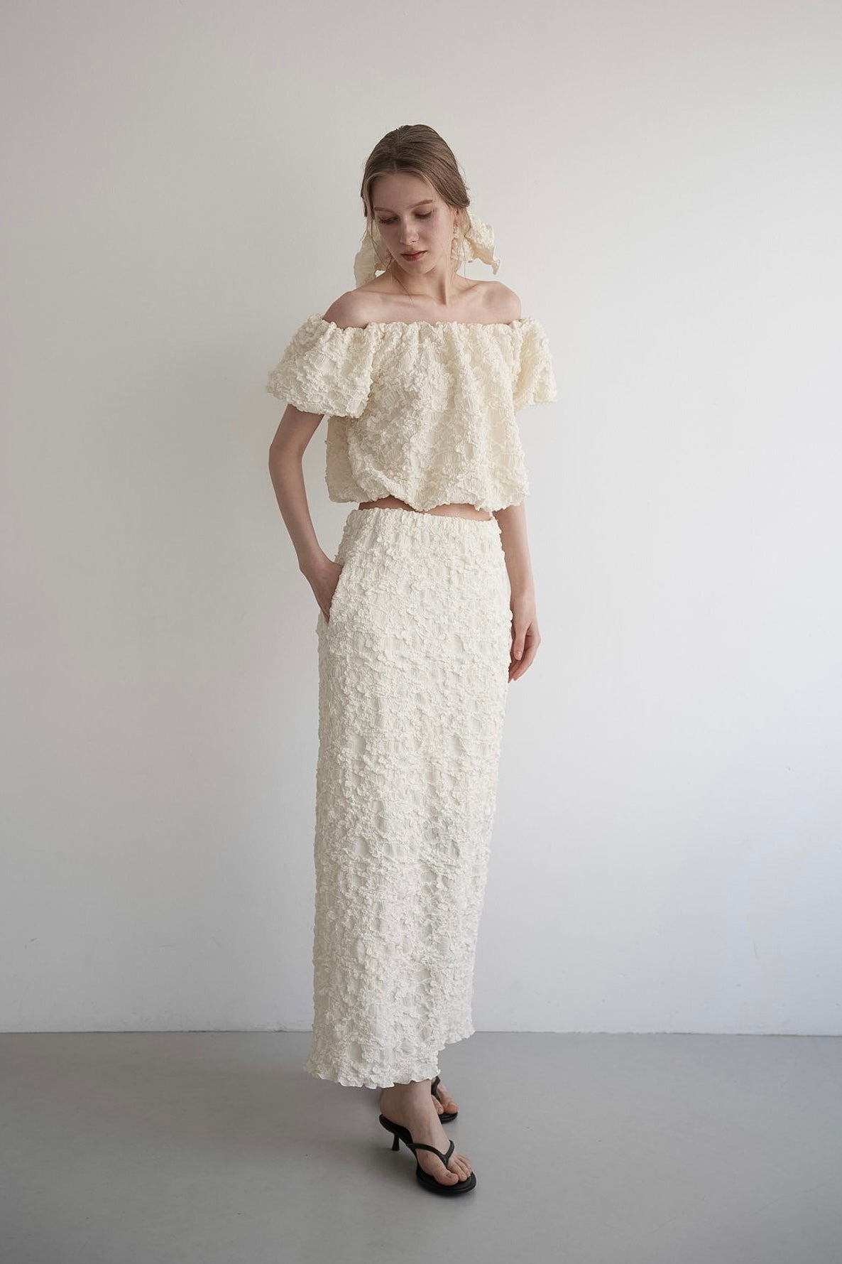embossed form skirt