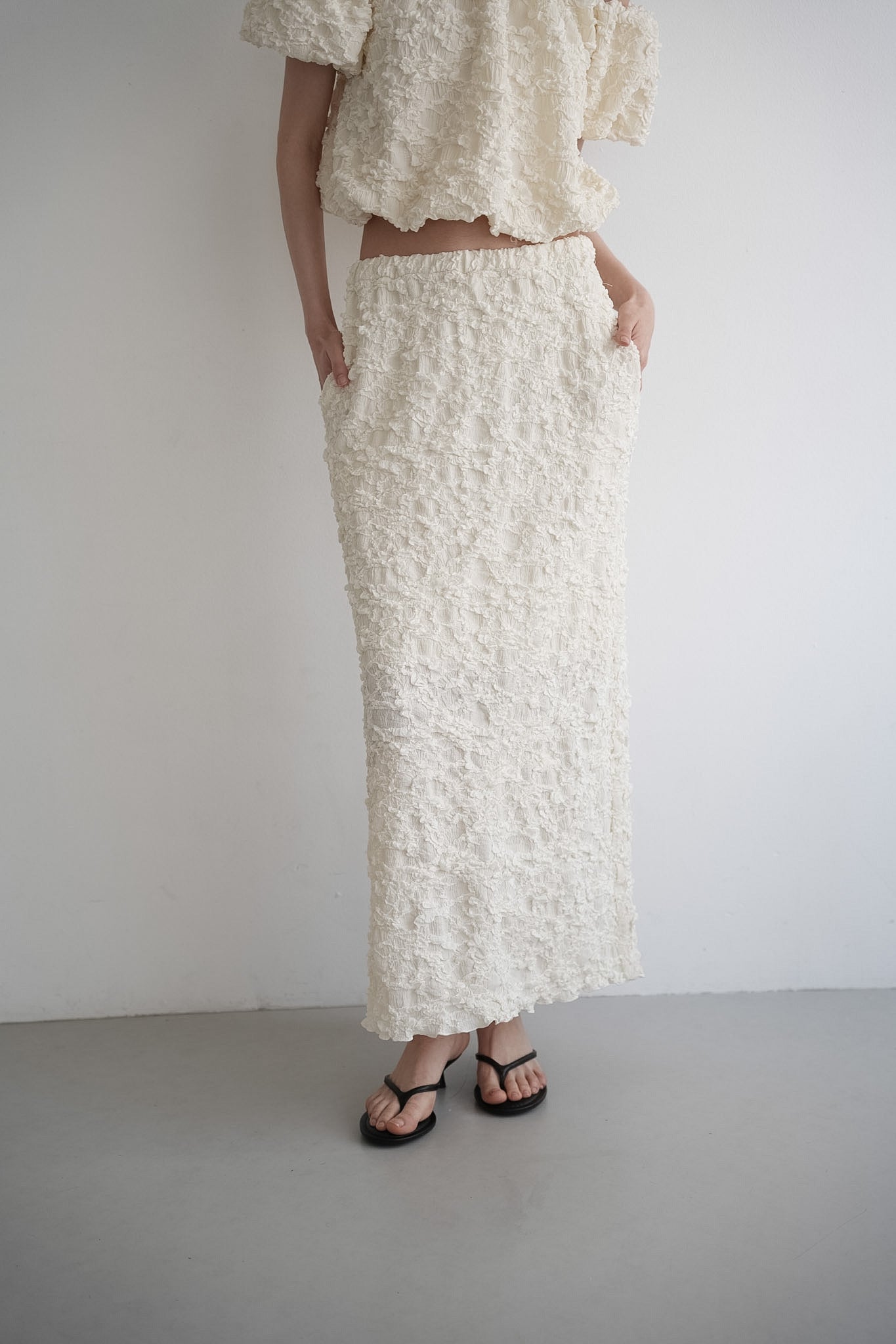 embossed form skirt