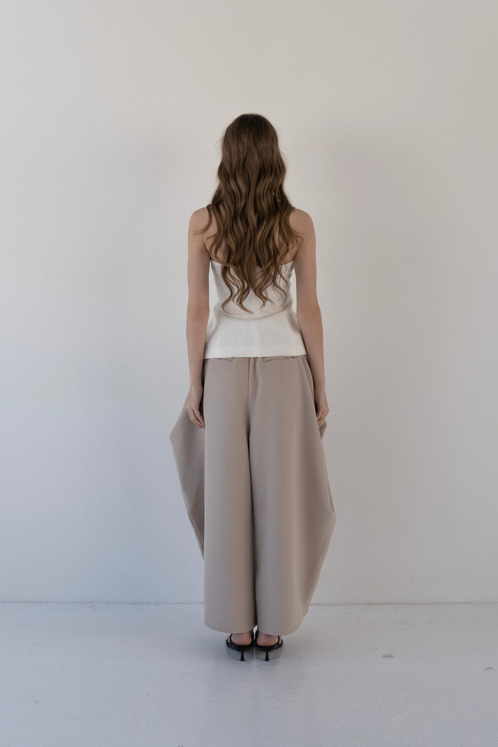 cocoon tuck pants