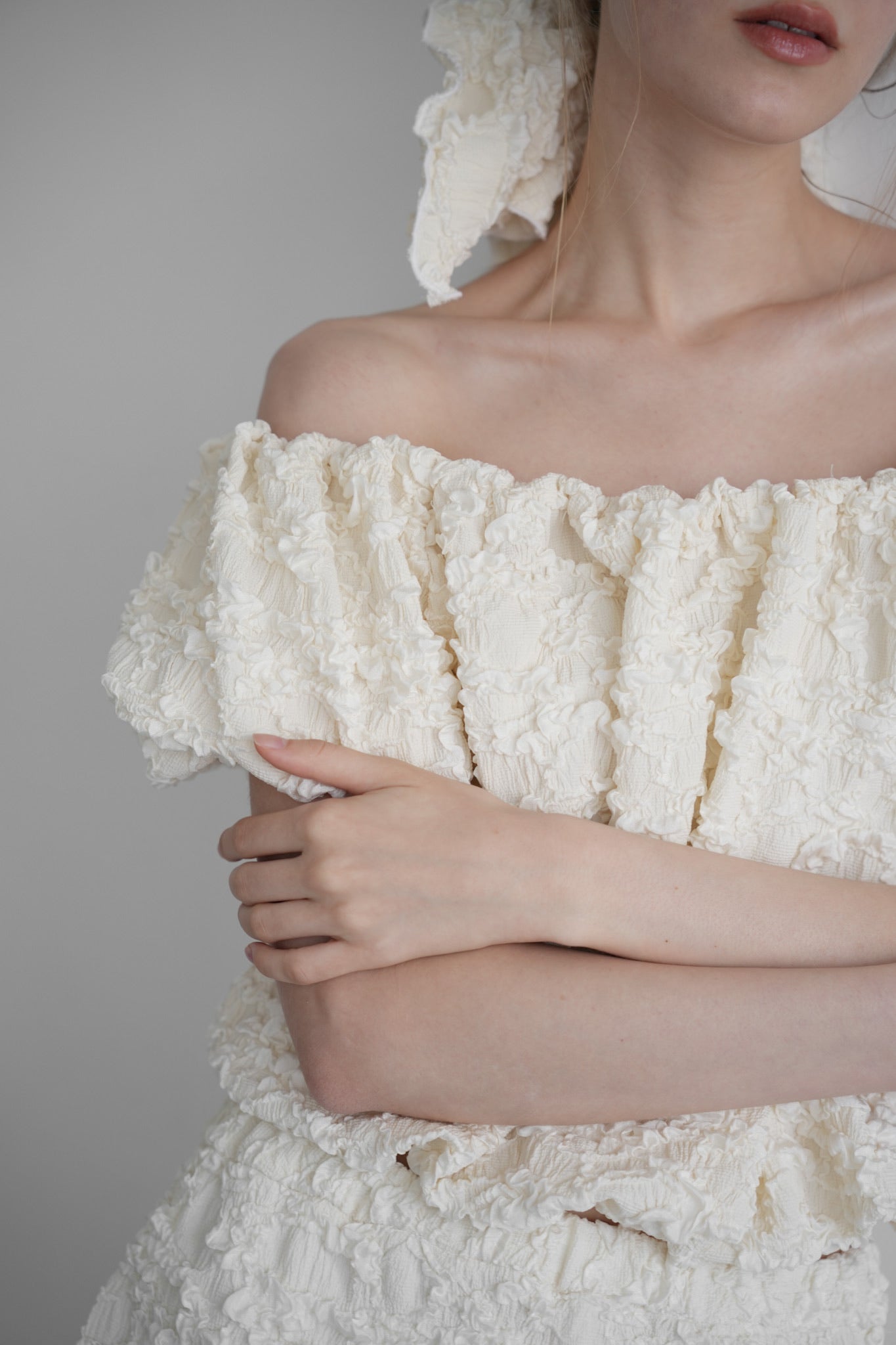 embossed form tops