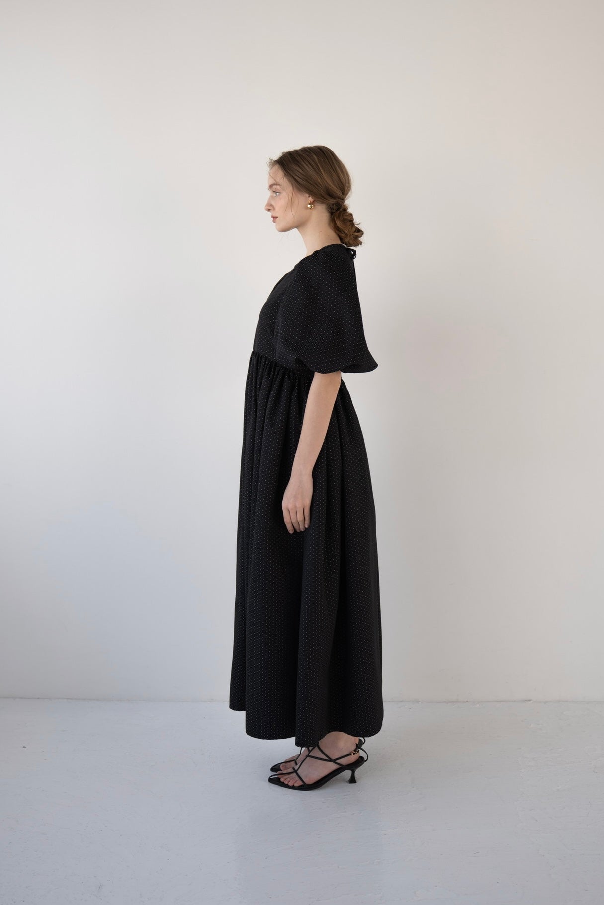 ワンピース puff sleeve volume one-piece puff sleeve volume one-piece – Acka online store