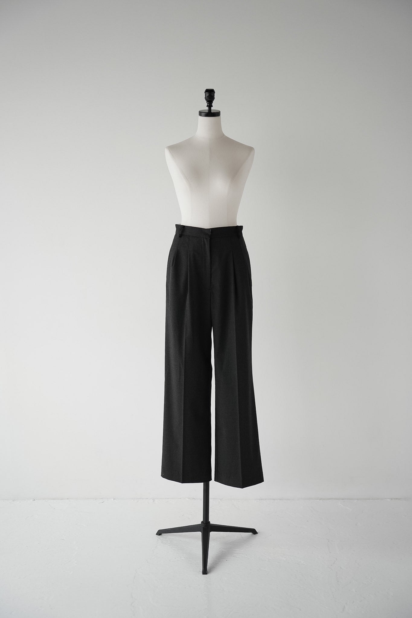 mannish tuck slacks