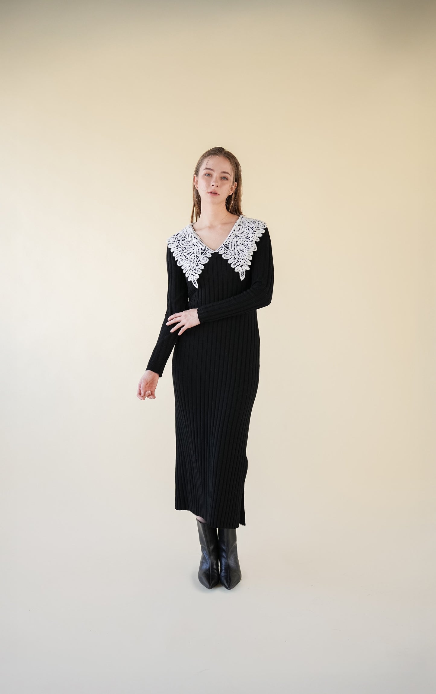 lace collar knit one-piece