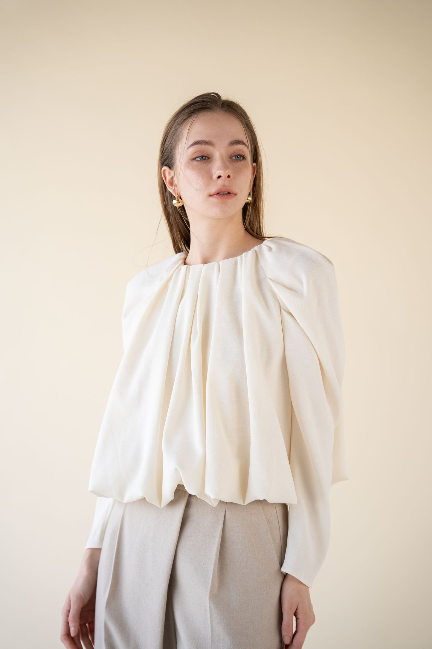 drape puff sleeve tops
