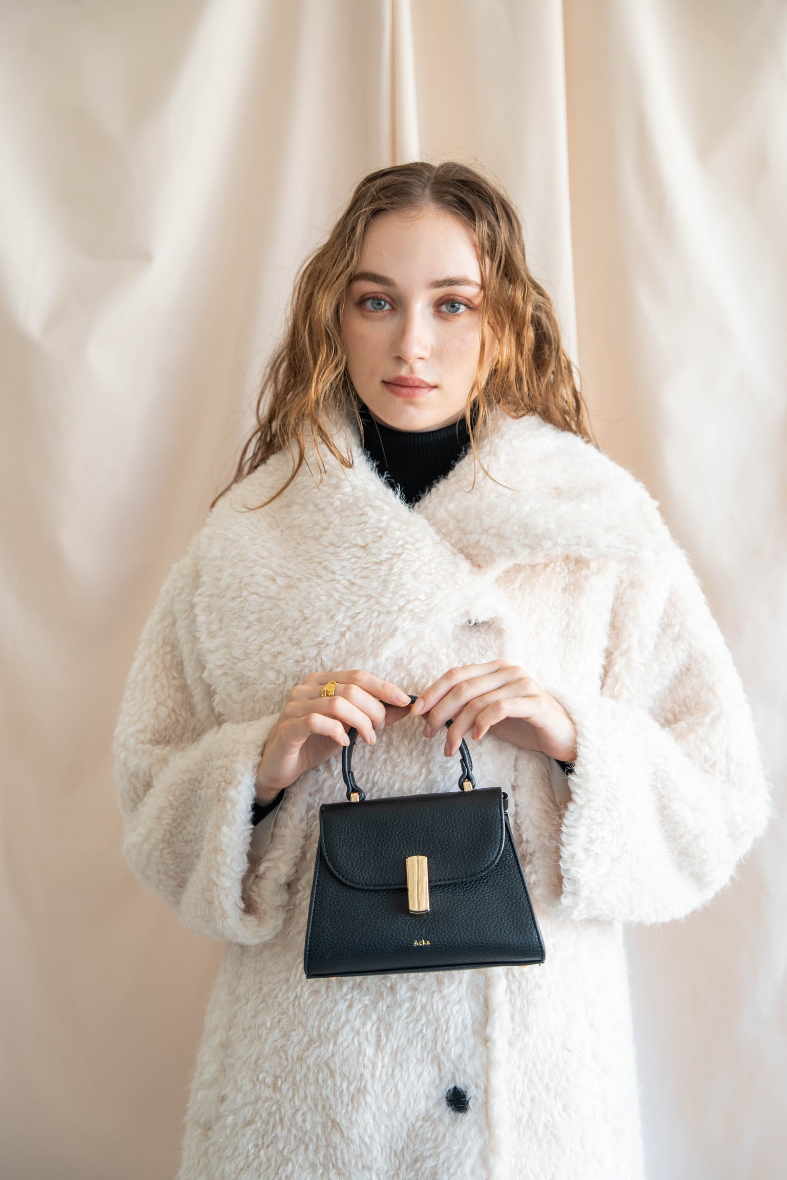 Acka. classic mini bag クラシックミニバッグ classic mini bag – Acka online store
