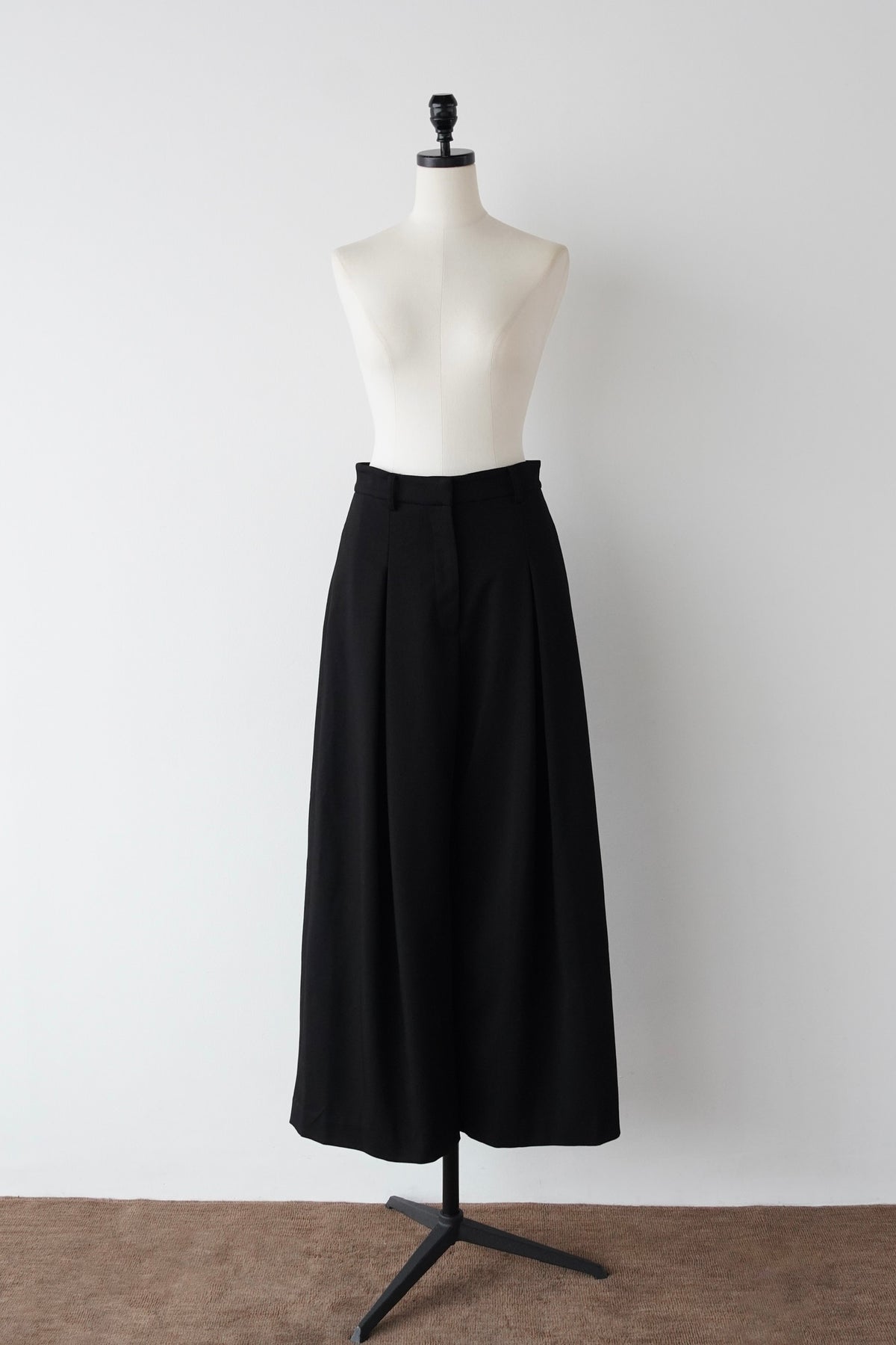 tailored wide slacks