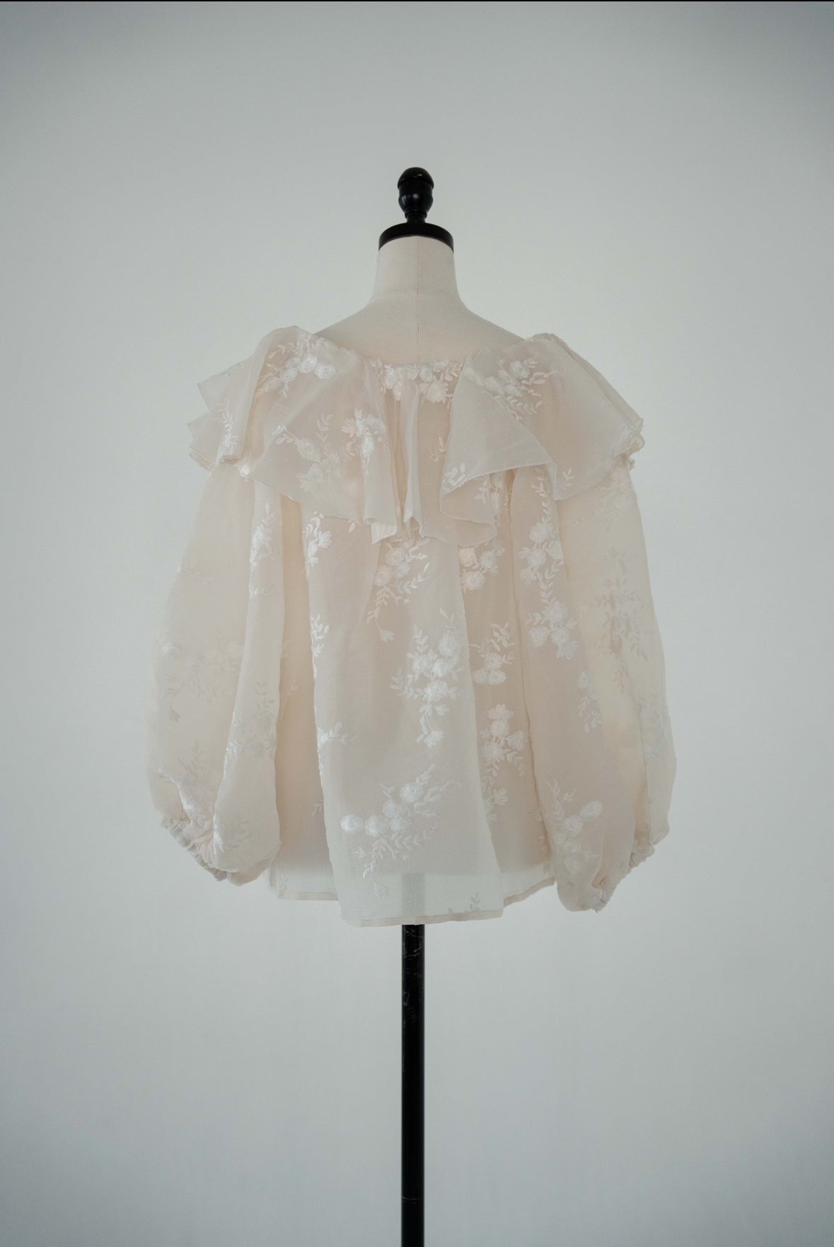 embroidery frill blouse