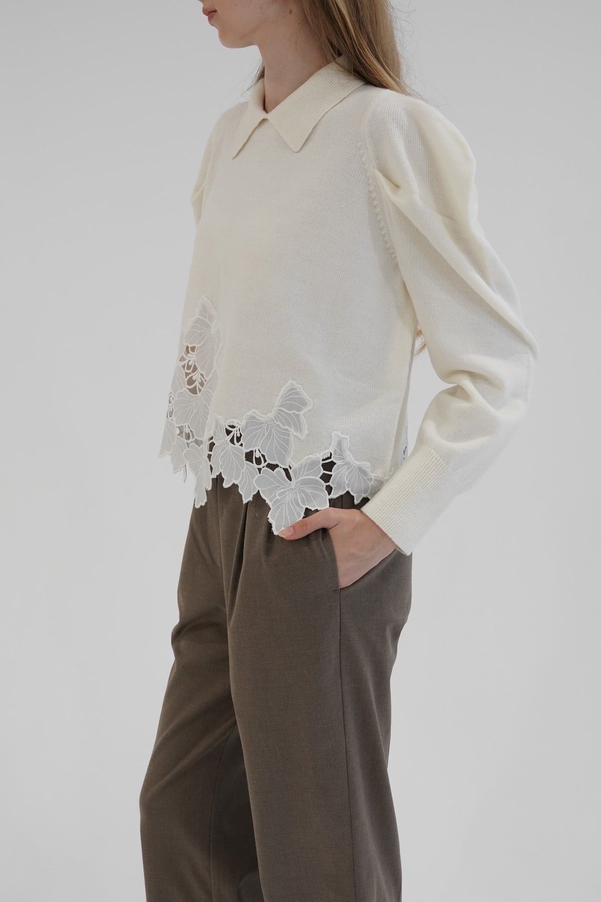 lace hem collar knit