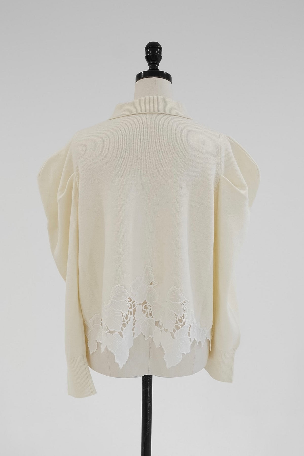 lace hem collar knit