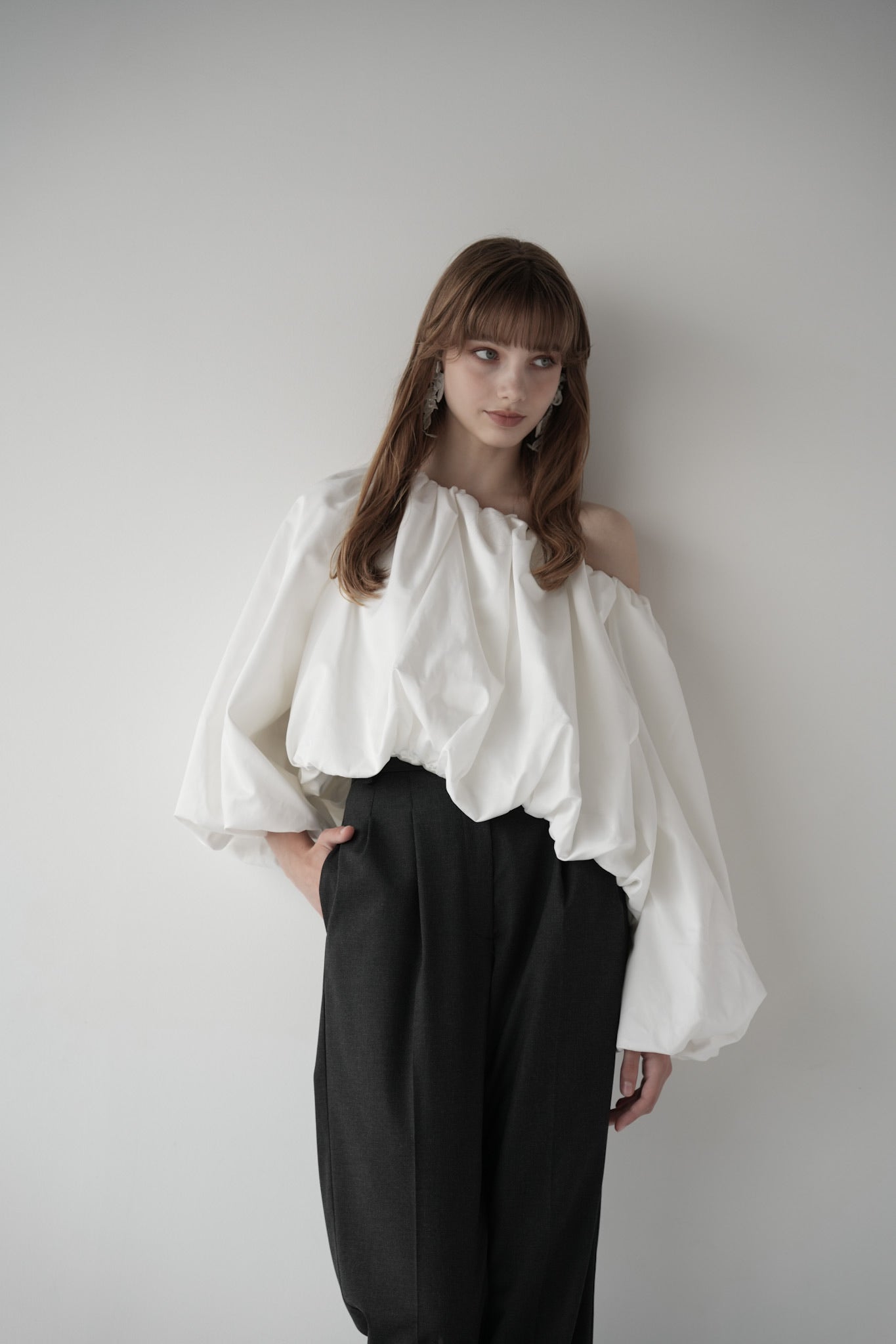 volume balloon blouse