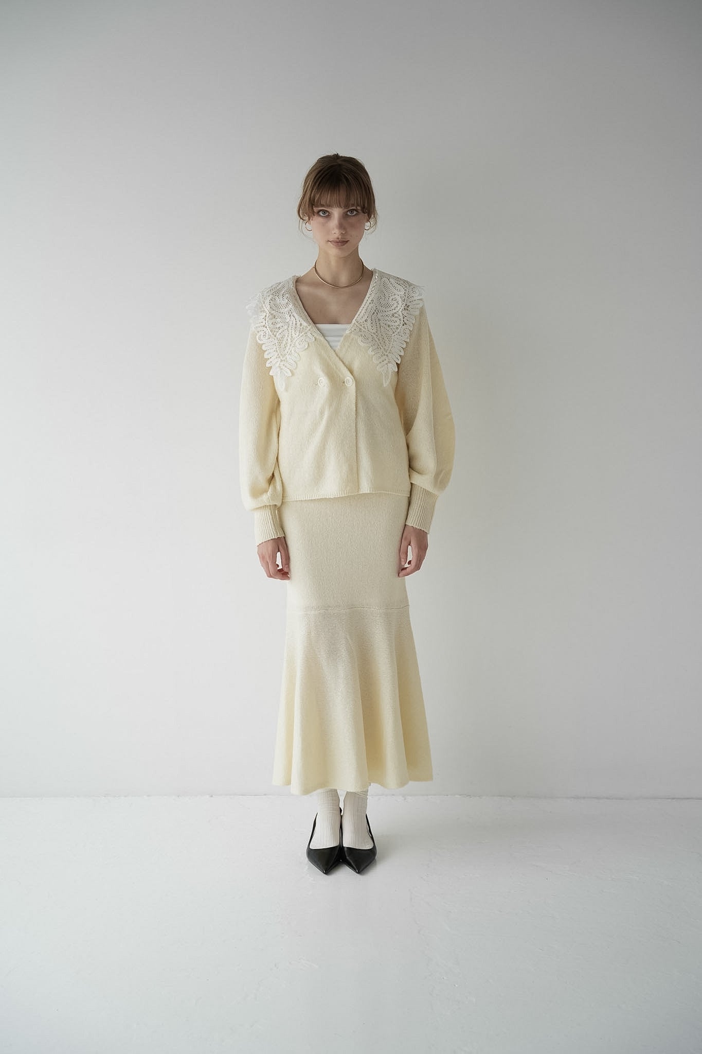 lace collar knit cardigan