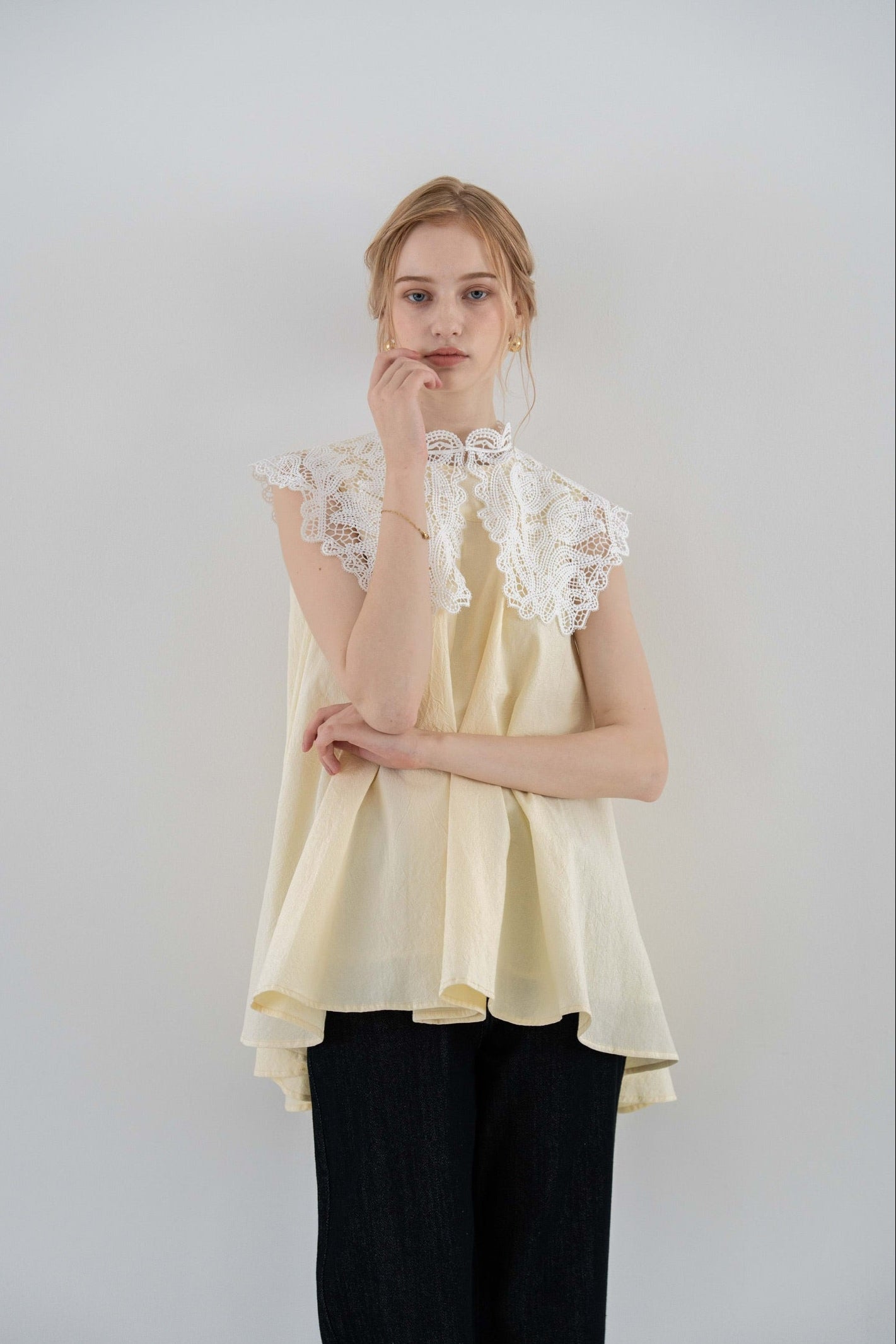 classic lace collar tops